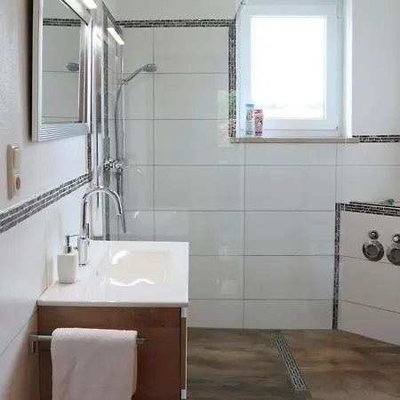Just 20 Min To Munich City Centre Top 90 M2 Flat